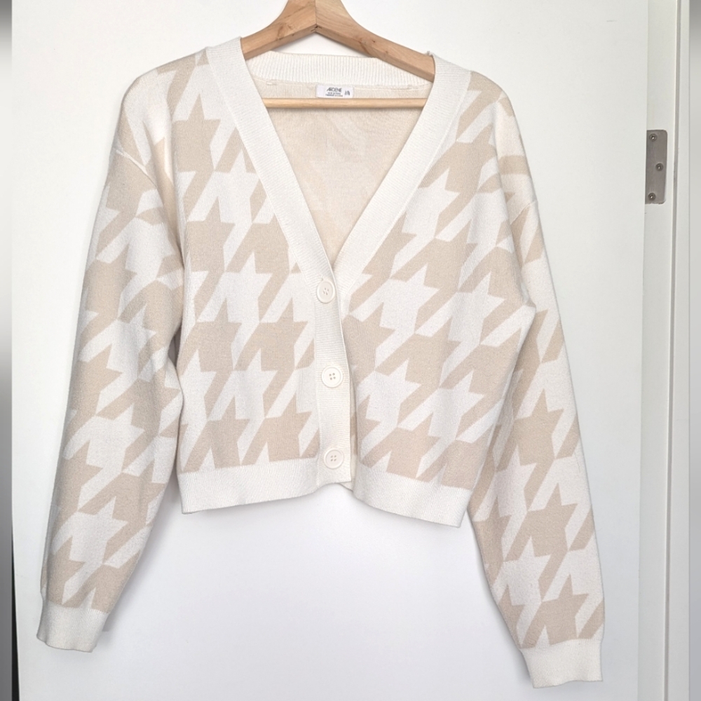 Ardene Houndstooth Jacquard Crop Cardigan